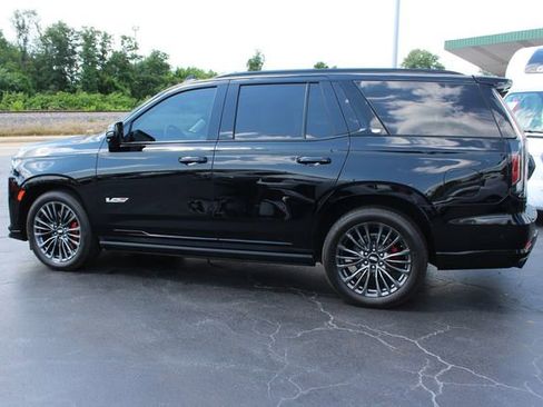 Used 2023 Cadillac Escalade V AWD/4WD image 21