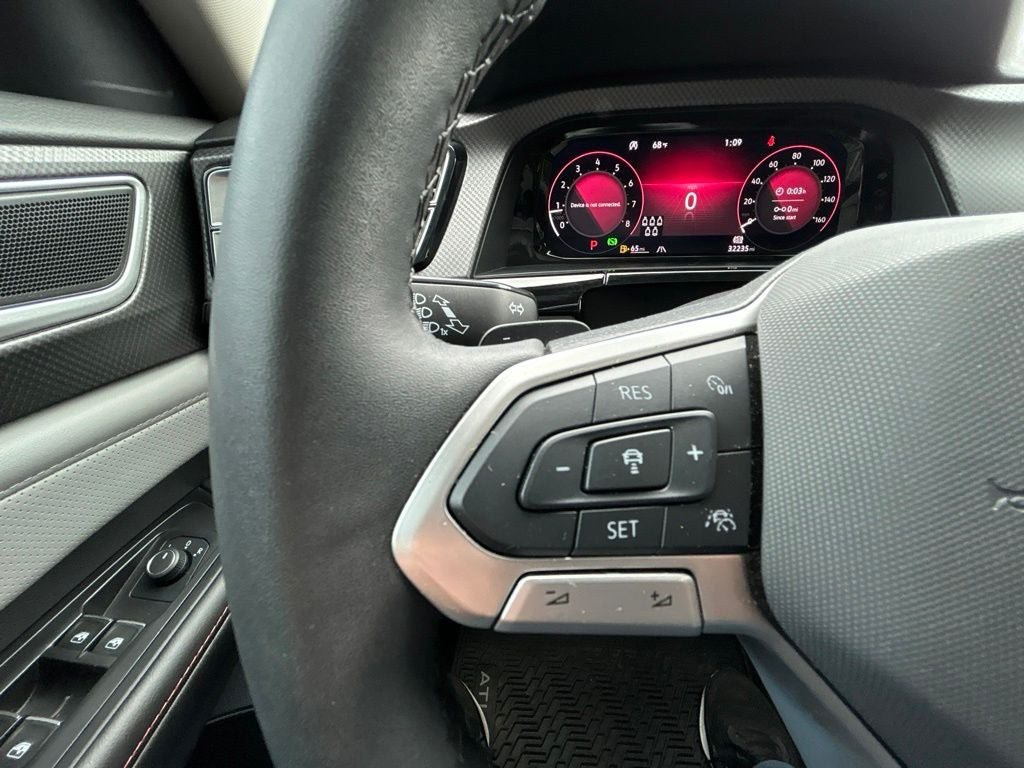 Certified 2024 Volkswagen Atlas Peak Edition SE AWD/4WD image 19