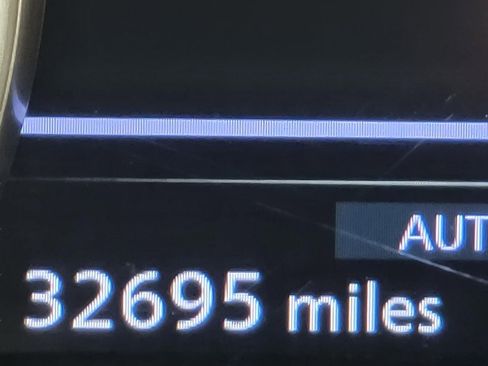 Used 2025 Nissan Rogue SV image 3