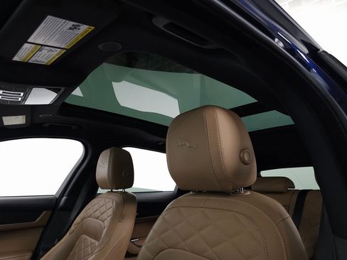 Used 2022 Jaguar F-PACE S image 19