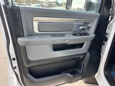 Used 2018 RAM 3500 SLT image 10