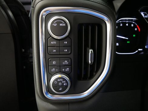 Certified 2021 GMC Sierra 1500 SLT w/ SLT Premium Plus Package image 26