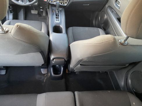 Used 2021 Honda HR-V EX image 16