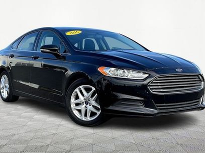 Used 2016 Ford Fusion SE