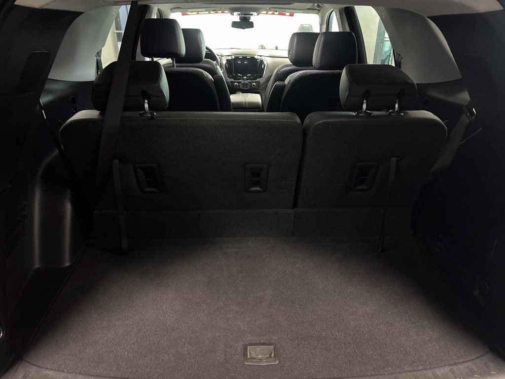 Used 2021 Chevrolet Traverse Premier AWD/4WD image 10