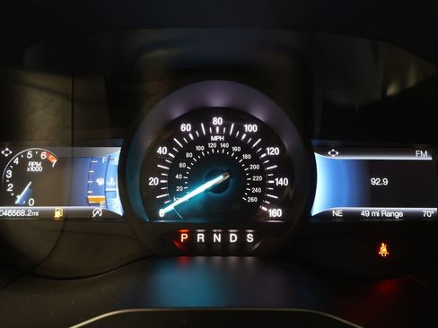 Used 2024 Ford Edge SEL image 11