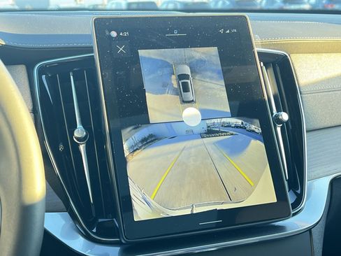 New 2026 Volvo XC90 B6 Plus w/ Protection Package Premier image 19