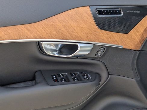 Used 2023 Volvo XC90 T8 Plus w/ Protection Package Premier image 14