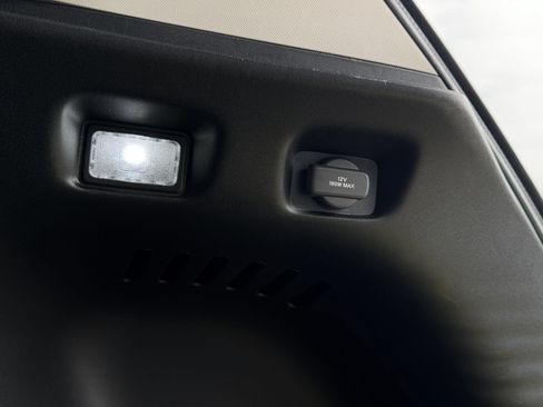 Used 2024 Honda HR-V EX-L image 36