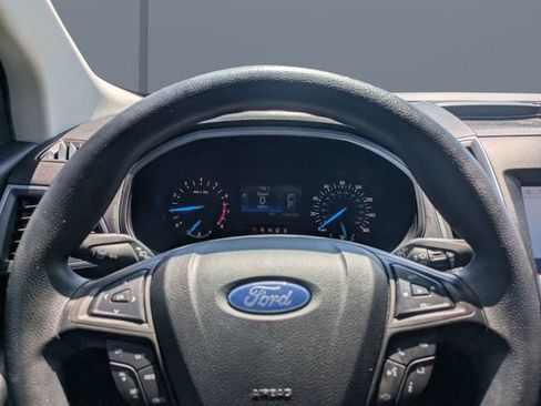 Used 2020 Ford Edge SE FWD image 29