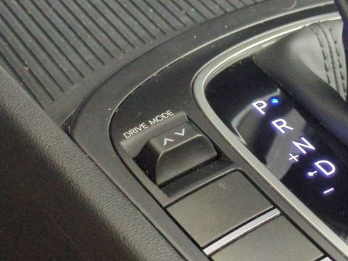 Used 2024 Hyundai Kona SE FWD image 27