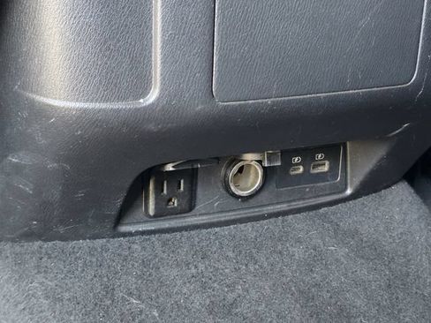 Used 2021 Nissan Armada SL w/ Captain's Chairs Package RWD image 22