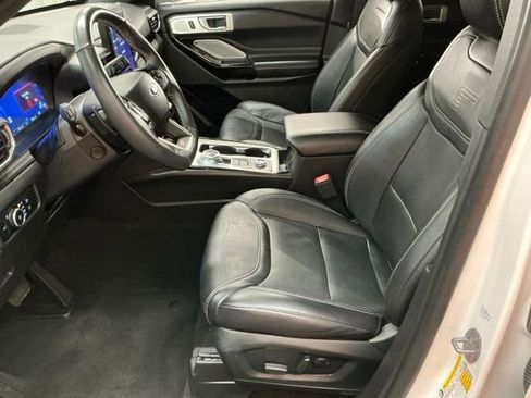 Used 2023 Ford Explorer ST w/ Equipment Group 401A AWD/4WD image 13