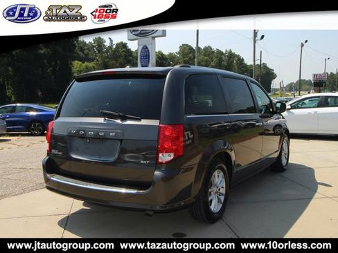 Used 2020 Dodge Grand Caravan SXT FWD image 6