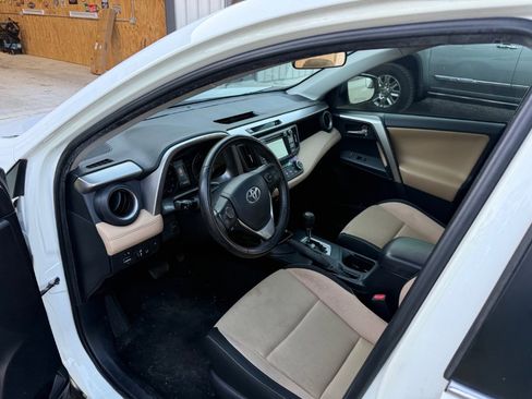 Used 2017 Toyota RAV4 XLE image 8