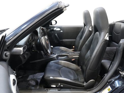 Used 2006 Porsche 911 Carrera 4S AWD/4WD image 26