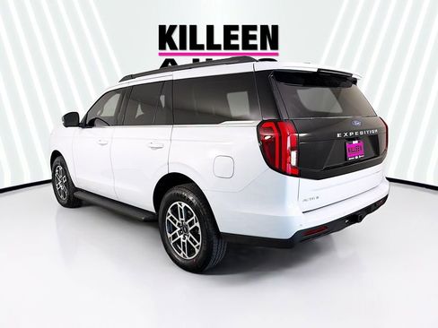 New 2026 Ford Expedition Active image 5