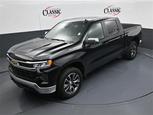 Used 2024 Chevrolet Silverado 1500 LT image 11