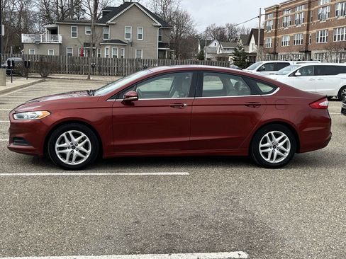 Used 2014 Ford Fusion SE image 12
