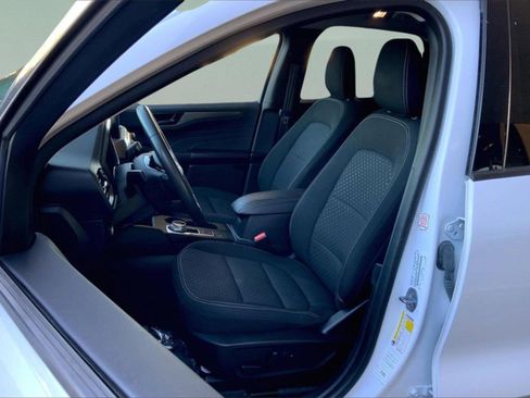 Used 2023 Ford Escape Active image 31