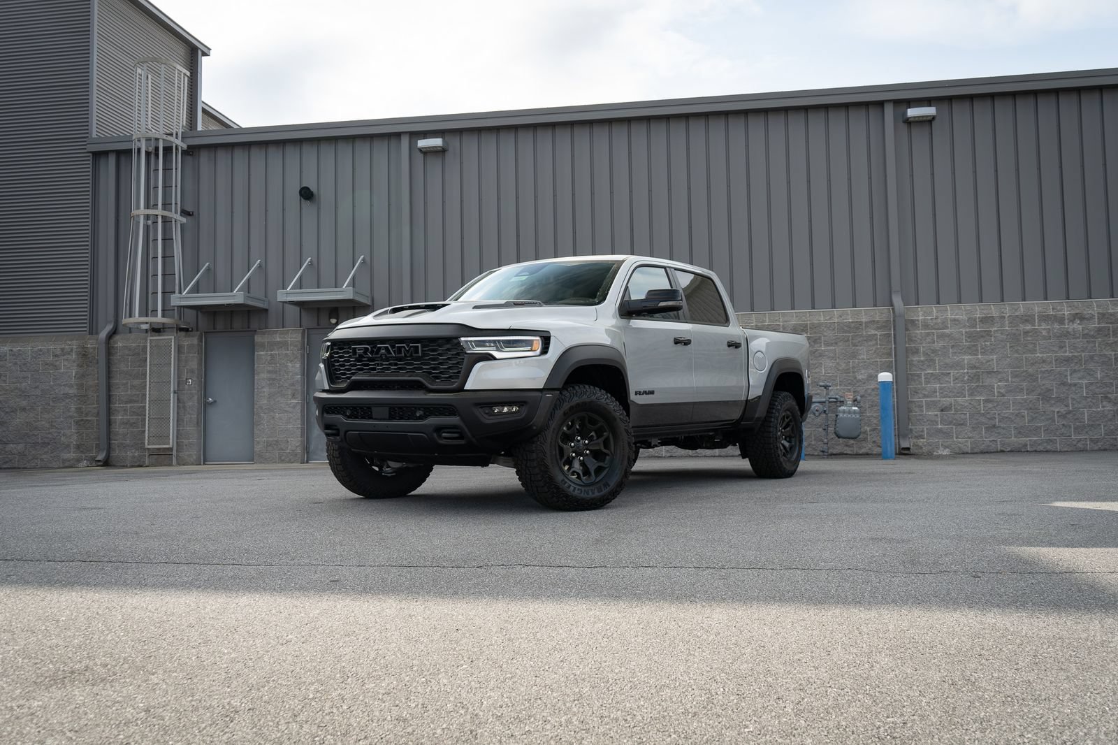 New 2026 RAM 1500 RHO w/ RHO Level 1 Equipment Group AWD/4WD image 1
