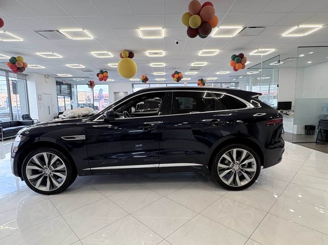 Used 2023 Jaguar F-PACE R-Dynamic S AWD/4WD image 4