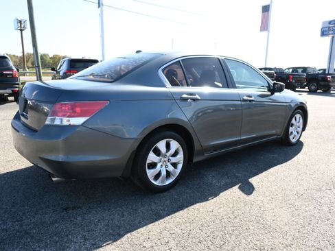 Used 2010 Honda Accord EX-L image 2