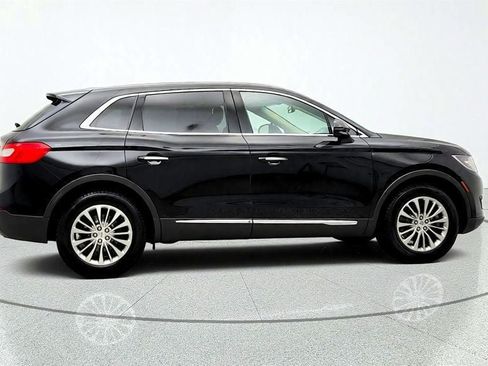 Used 2016 Lincoln MKX Select w/ Select Plus Package FWD image 4