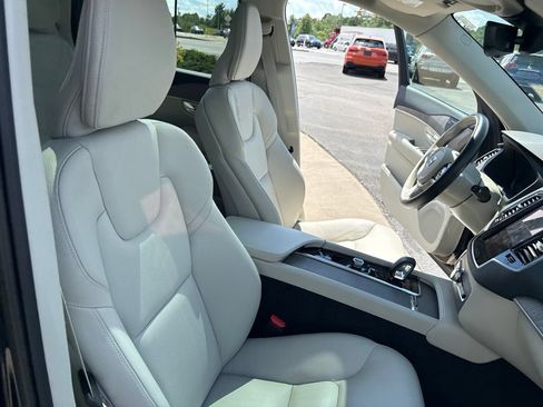 Used 2023 Volvo XC90 B6 Plus w/ Protection Package AWD/4WD image 40