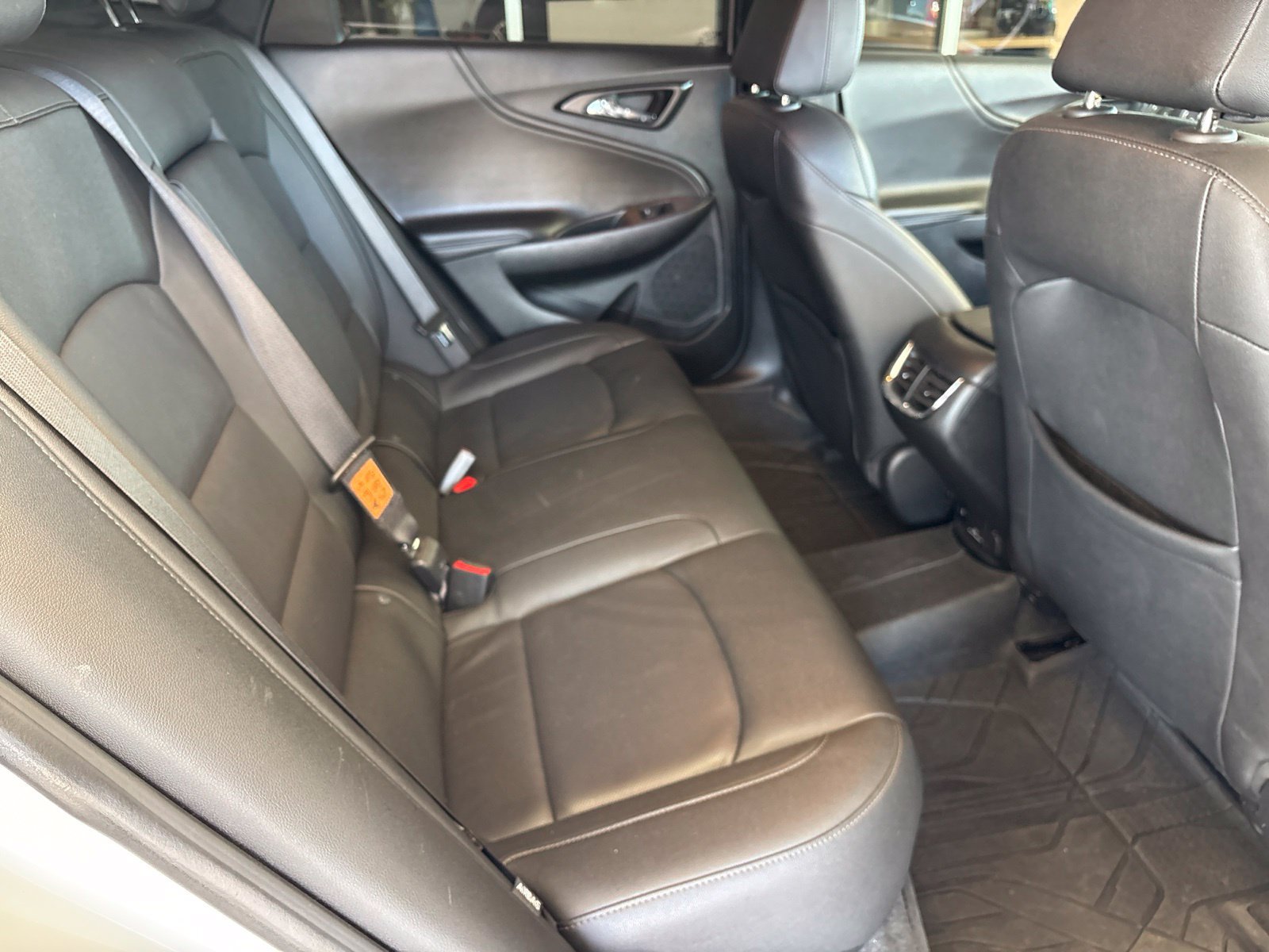 Used 2024 Chevrolet Malibu LT FWD image 18