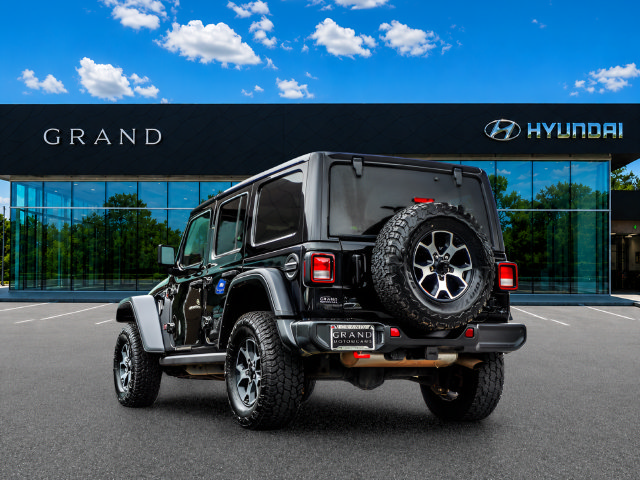 Used 2022 Jeep Wrangler Unlimited Rubicon w/ Cold Weather Group AWD/4WD image 3