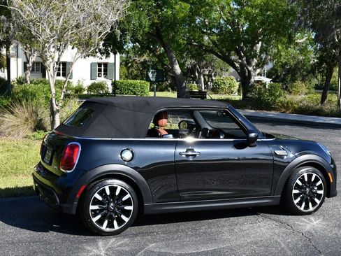 Used 2024 MINI Cooper S w/ Signature Upholstery Package FWD image 39