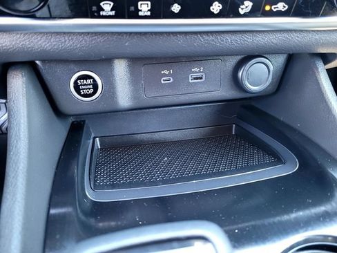Certified 2023 Nissan Rogue SV FWD image 20
