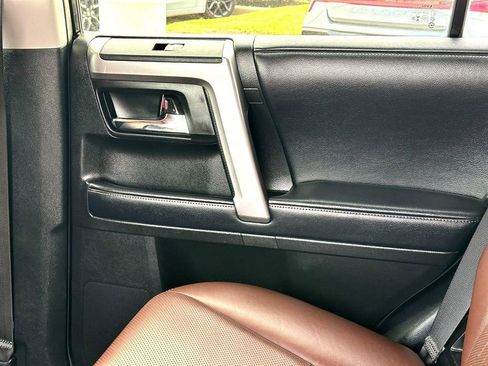 Used 2017 Toyota 4Runner Limited RWD image 23