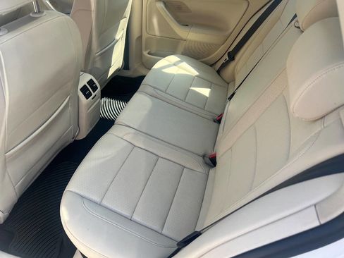 Used 2010 Volkswagen Jetta TDI image 24
