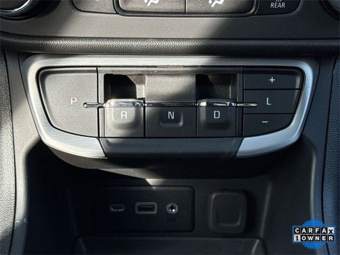 Used 2022 GMC Terrain SLE image 19