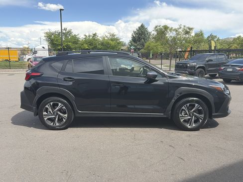 Used 2024 Subaru Crosstrek 2.0i Premium AWD/4WD image 5