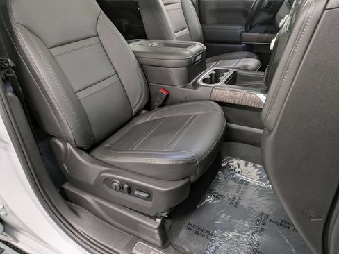 Used 2022 GMC Sierra 2500 Denali w/ Denali Ultimate Package AWD/4WD image 29