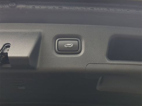 Used 2021 Hyundai Santa Fe Limited image 15