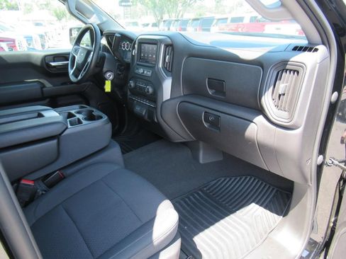 Used 2022 Chevrolet Silverado 1500 Custom Trail Boss w/ Safety Confidence Package AWD/4WD image 11