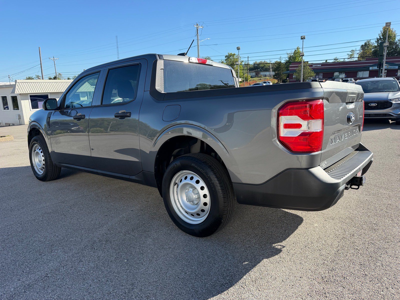 Used 2025 Ford Maverick XL w/ Equipment Group 102A AWD/4WD image 9
