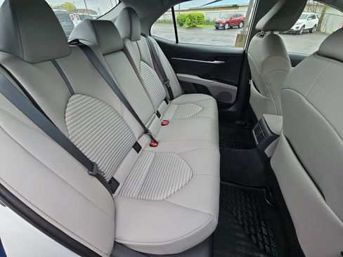 Used 2024 Toyota Camry SE w/ Cold Weather Package FWD image 27