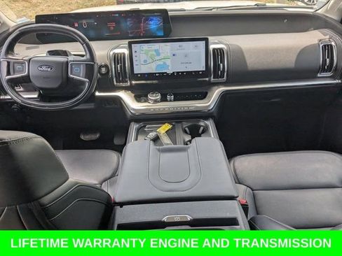 Used 2025 Ford Expedition Max Platinum AWD/4WD image 17