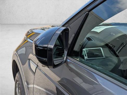 Used 2019 Land Rover Discovery Sport AWD/4WD image 12