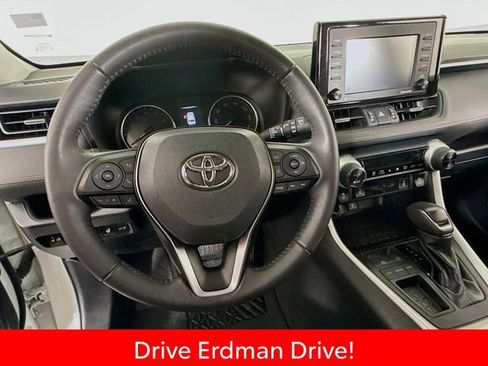 Used 2021 Toyota RAV4 XLE Premium FWD image 11