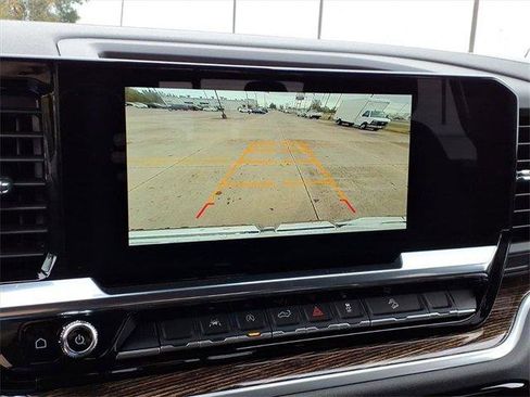 New 2026 GMC Sierra 1500 Elevation image 9