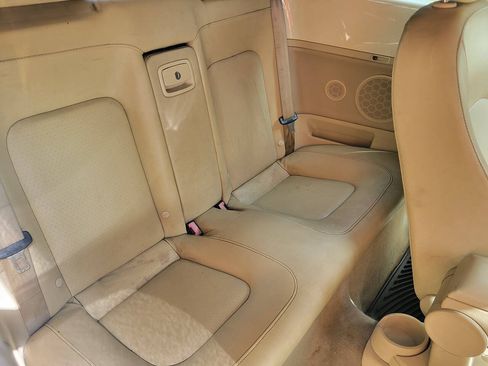 Used 2008 Volkswagen Beetle S FWD image 11