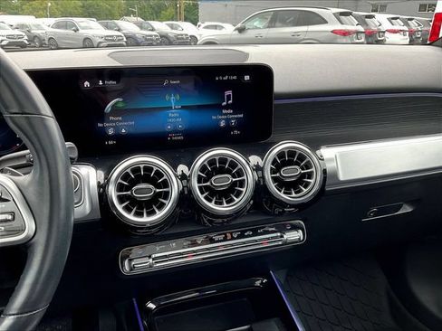 Certified 2023 Mercedes-Benz GLB 250 4MATIC image 11
