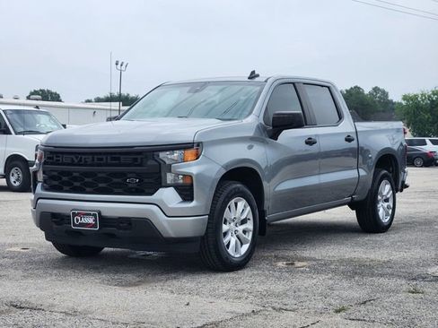Used 2024 Chevrolet Silverado 1500 Custom w/ LPO, Dark Essentials Package RWD image 3