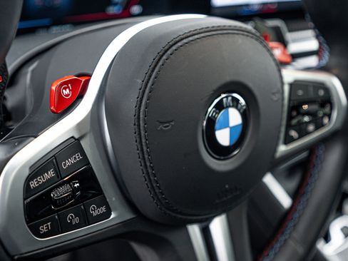 Used 2025 BMW X6 M Competition w/ Executive Package image 11